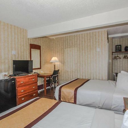 Canadas Best Value Inn Chinook Station YYC Exteriér fotografie
