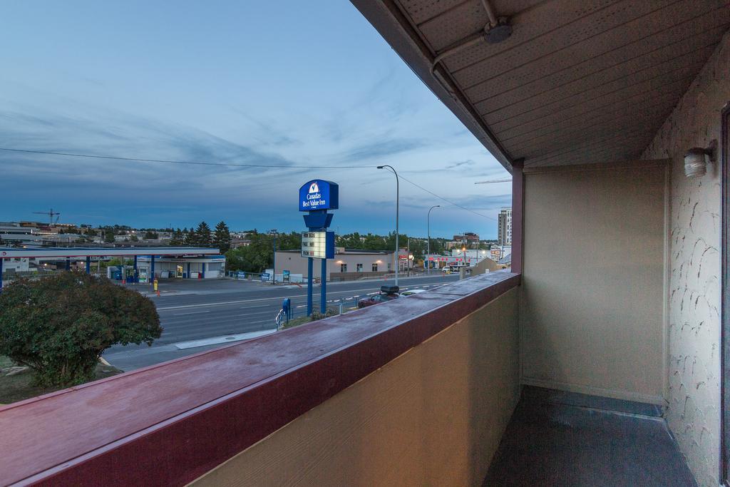 Canadas Best Value Inn Chinook Station YYC Exteriér fotografie
