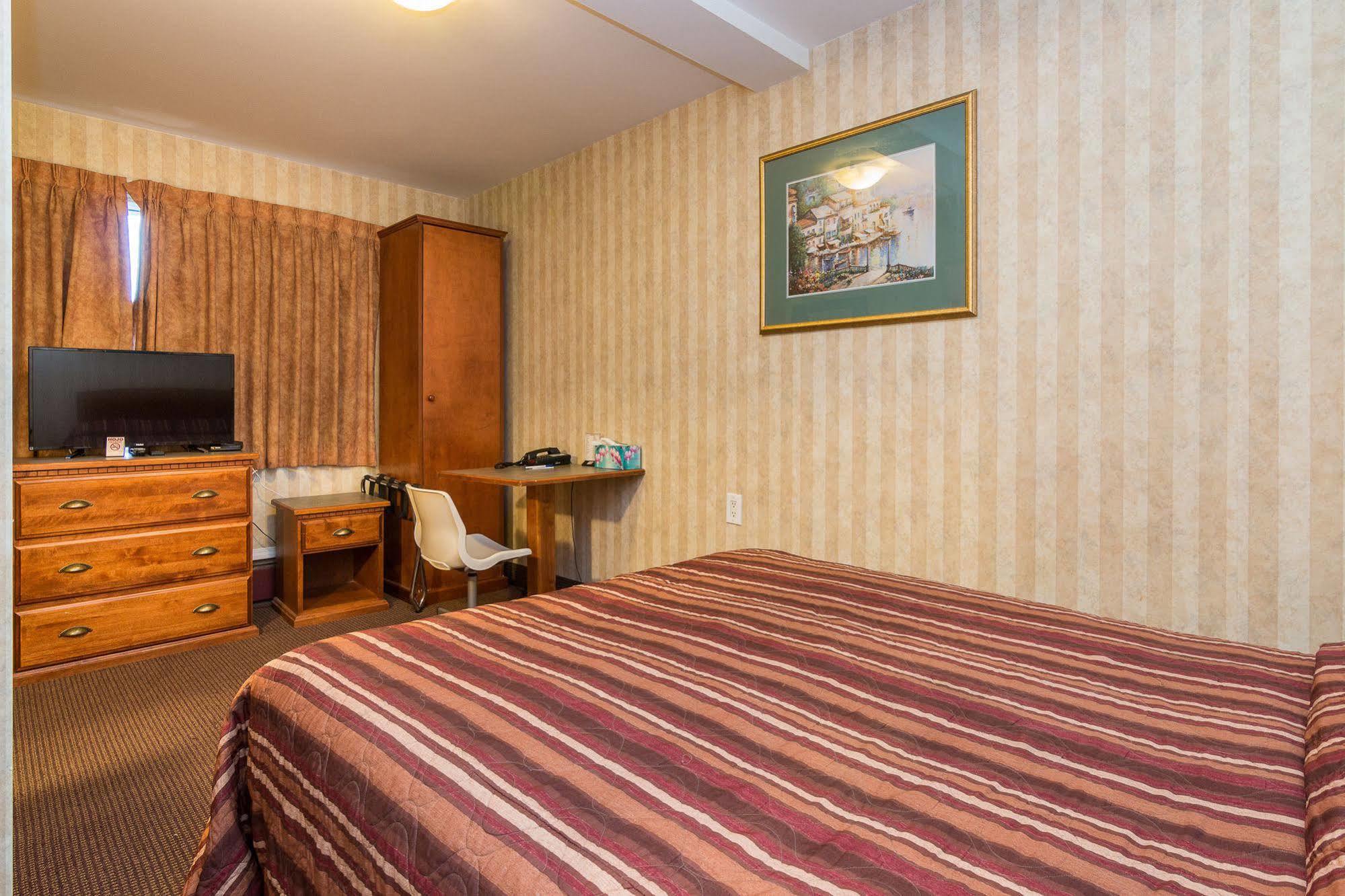 Canadas Best Value Inn Chinook Station YYC Exteriér fotografie