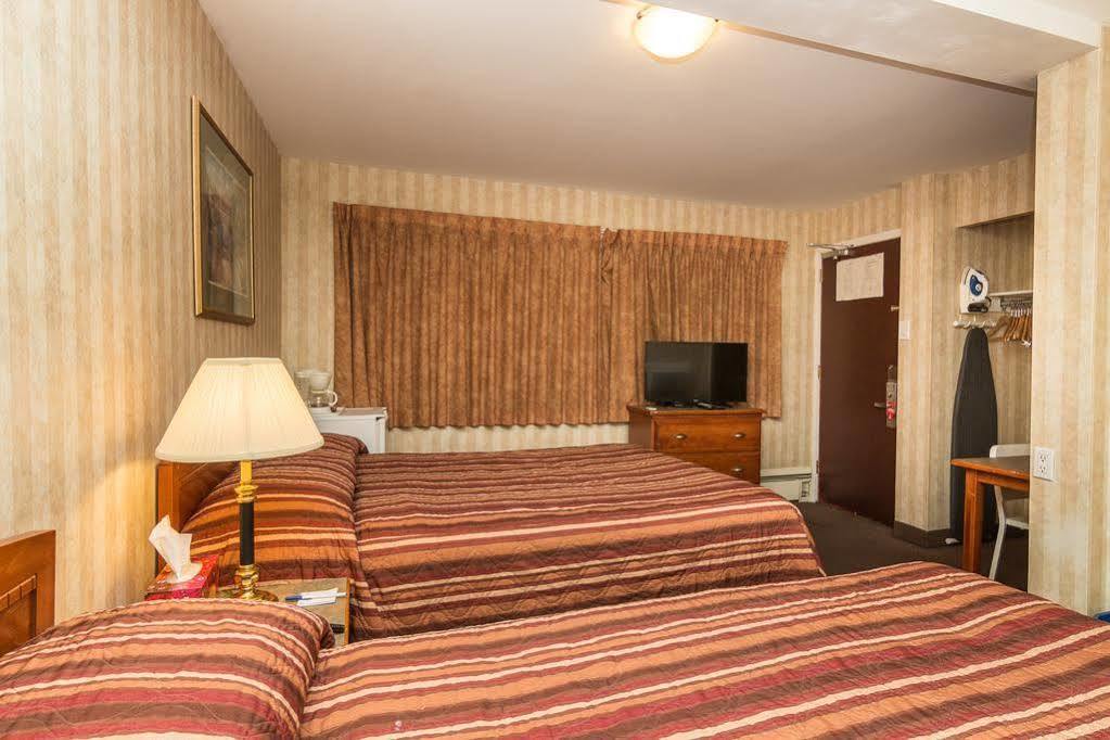 Canadas Best Value Inn Chinook Station YYC Exteriér fotografie