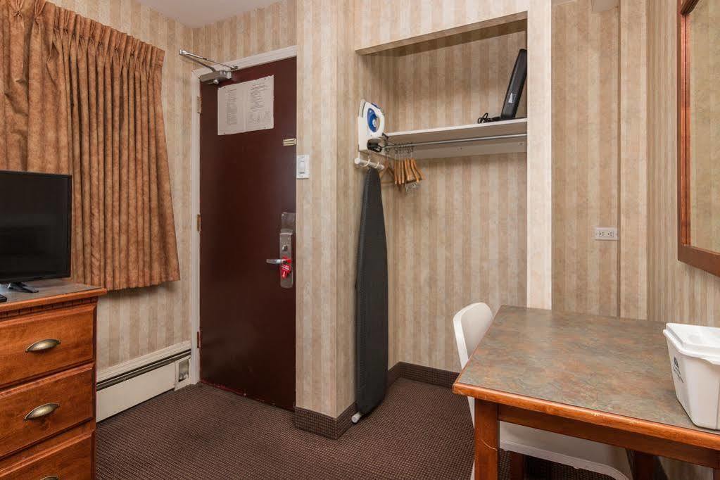 Canadas Best Value Inn Chinook Station YYC Exteriér fotografie