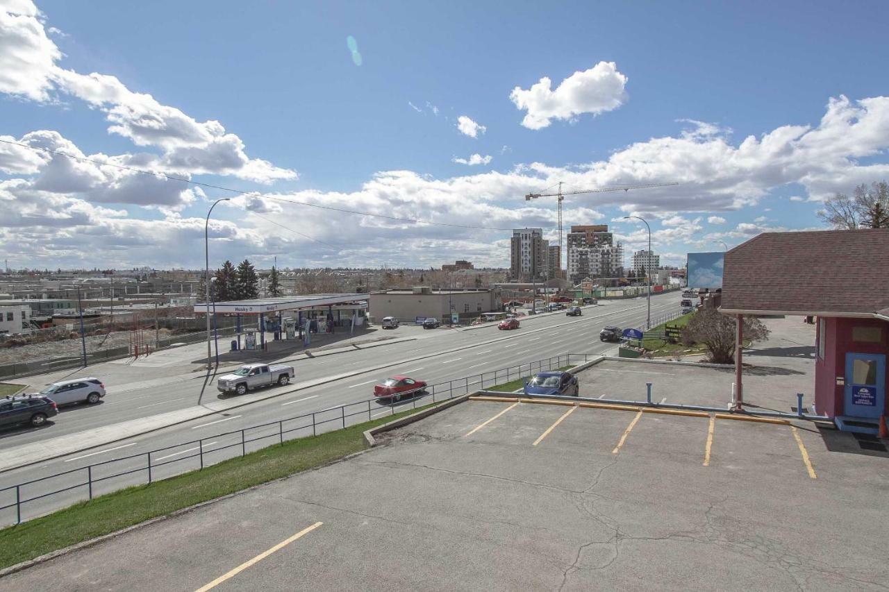 Canadas Best Value Inn Chinook Station YYC Exteriér fotografie